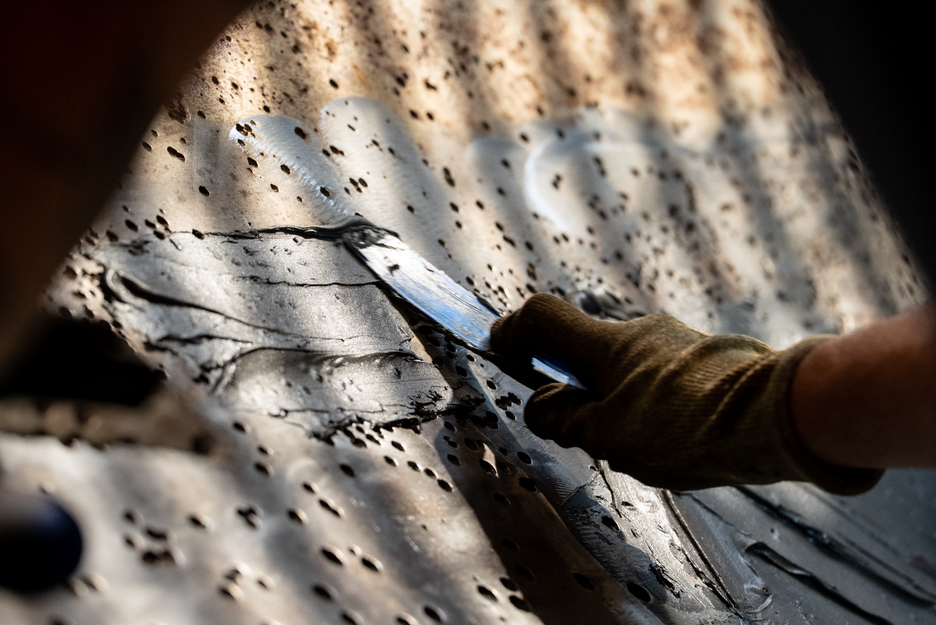 WEICON HB 300 | stahlgefülltes hochtemperaturbeständiges Epoxidharz-System für Reparatur und Formgebung