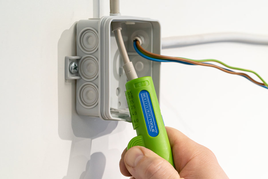 Quadro-Entmanteler No. 16 Green Line | Abisolierwerkzeuge aus bis zu 97 % nachwachsenden Rohstoffen I Multifunktions-Entmanteler I Arbeitsbereich Abisolieren 0,5 - 6,0 mm² I Entmanteln 8 - 13 mm Ø