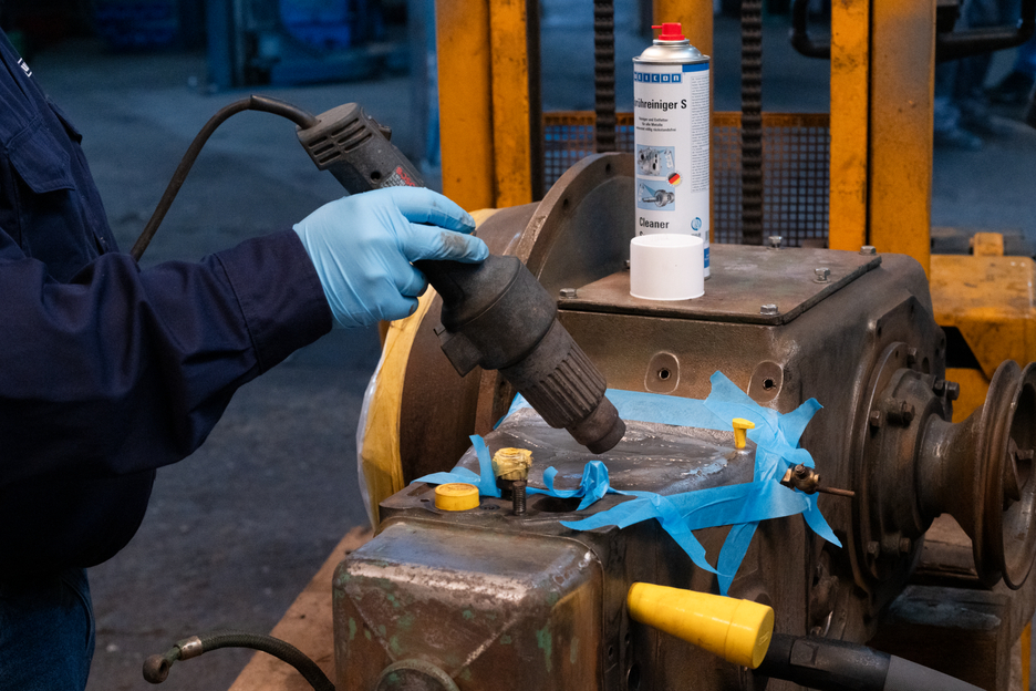 WEICON HB 300 | stahlgefülltes hochtemperaturbeständiges Epoxidharz-System für Reparatur und Formgebung