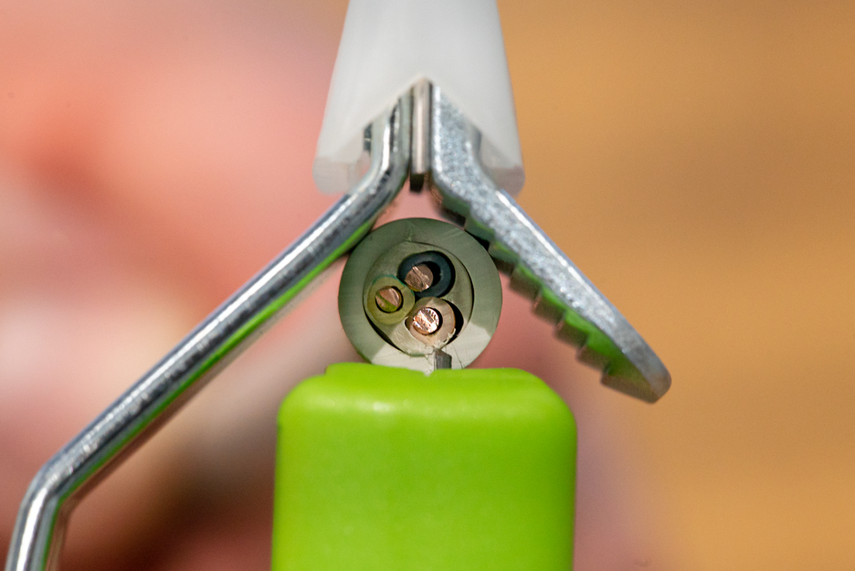 Kabelmesser No. 4-28 H Green Line | Abisolierwerkzeuge aus bis zu 97 % nachwachsenden Rohstoffen, mit einem Arbeitsbereich von 4 - 28 mm Ø
