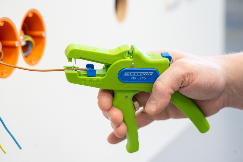 Abisolierzange No. 5 Pro Green Line