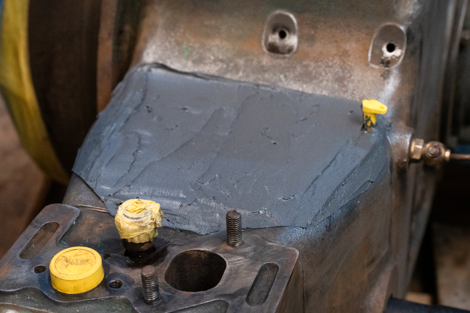 WEICON HB 300 | stahlgefülltes hochtemperaturbeständiges Epoxidharz-System für Reparatur und Formgebung