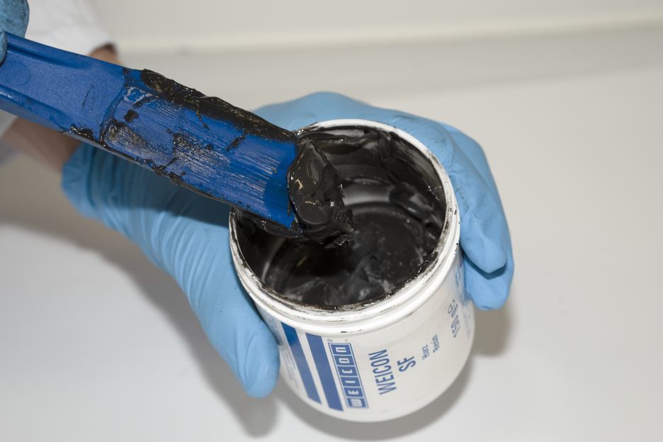 WEICON SF | stahlgefülltes Epoxidharz-System für Reparatur und Formgebung DNV-zertifiziert