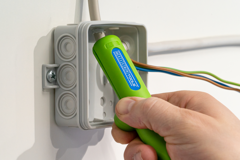 Rundkabel-Stripper No. 13 Green Line | Abisolierwerkzeuge aus bis zu 97 % nachwachsenden Rohstoffen I zum Entmanteln aller gängigen Rundkabel I Arbeitsbereich 6,0 - 13,0 mm Ø