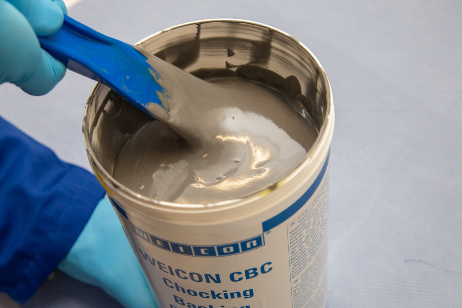 WEICON CBC | aluminiumgefülltes Epoxidharz-System für Verguss und Spaltausgleich, ABS zertifiziert